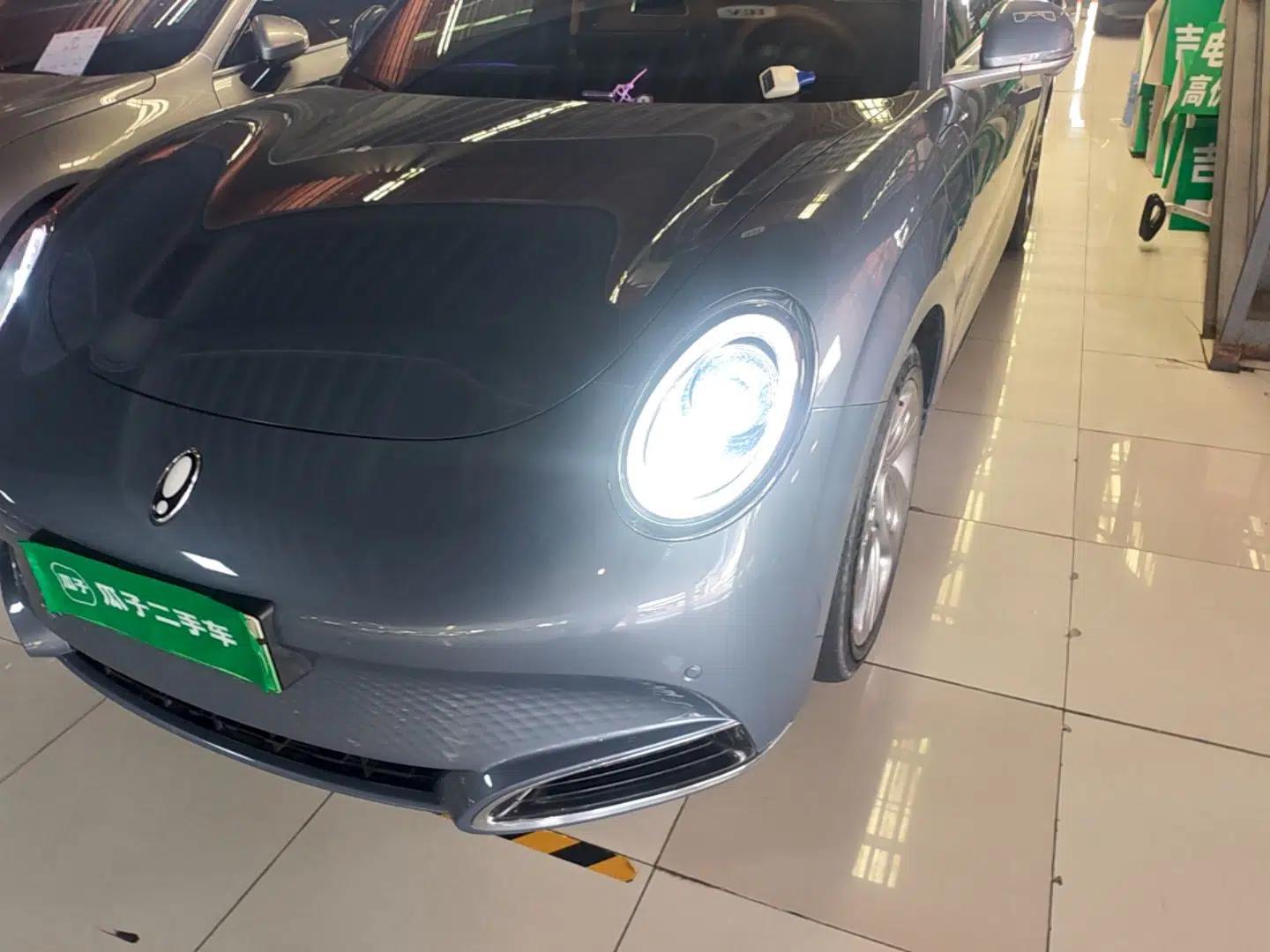 ORA Lightning Cat 2022 555 km Luxury Edition — миниатюра 8