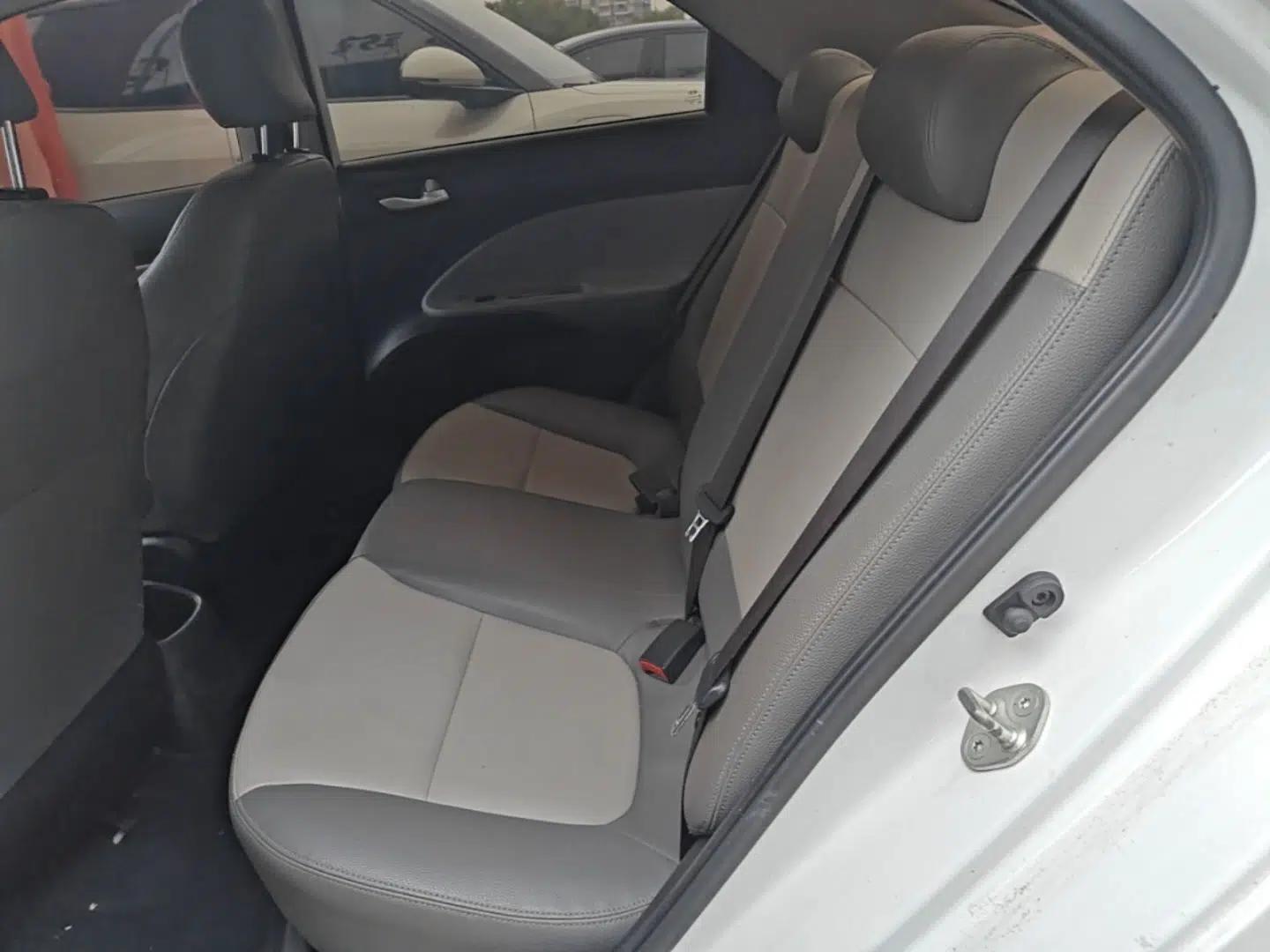 Kia Pegas 2017 1.4L Automatic Value Edition — миниатюра 20