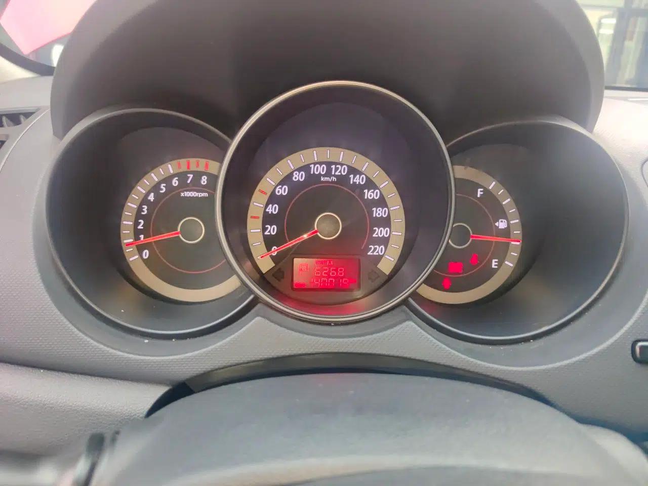 Kia Forte 2011 1.6L AT GL — миниатюра 11