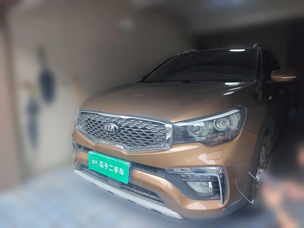 Kia KX7 2017 2.0T Automatic All-Wheel Drive LUX 7-Seater — миниатюра 1