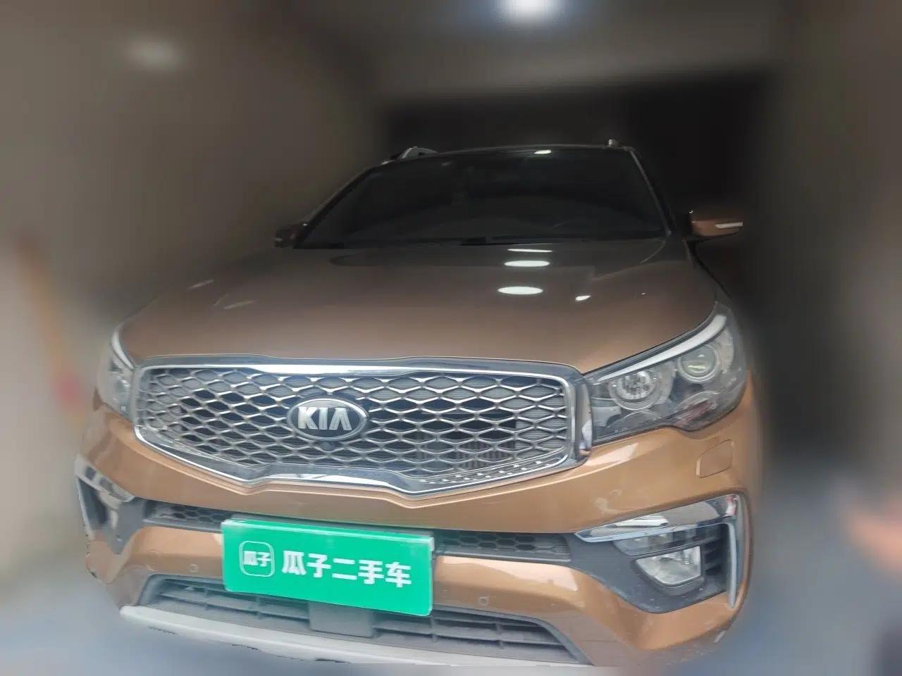 Kia KX7 2017 2.0T Automatic All-Wheel Drive LUX 7-Seater — миниатюра 2