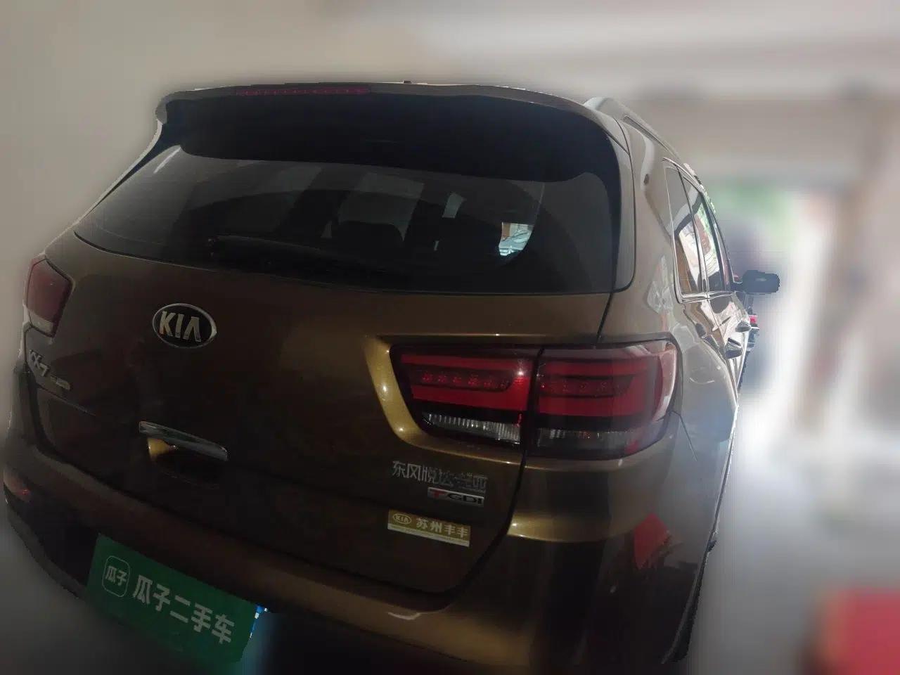 Kia KX7 2017 2.0T Automatic All-Wheel Drive LUX 7-Seater — миниатюра 6