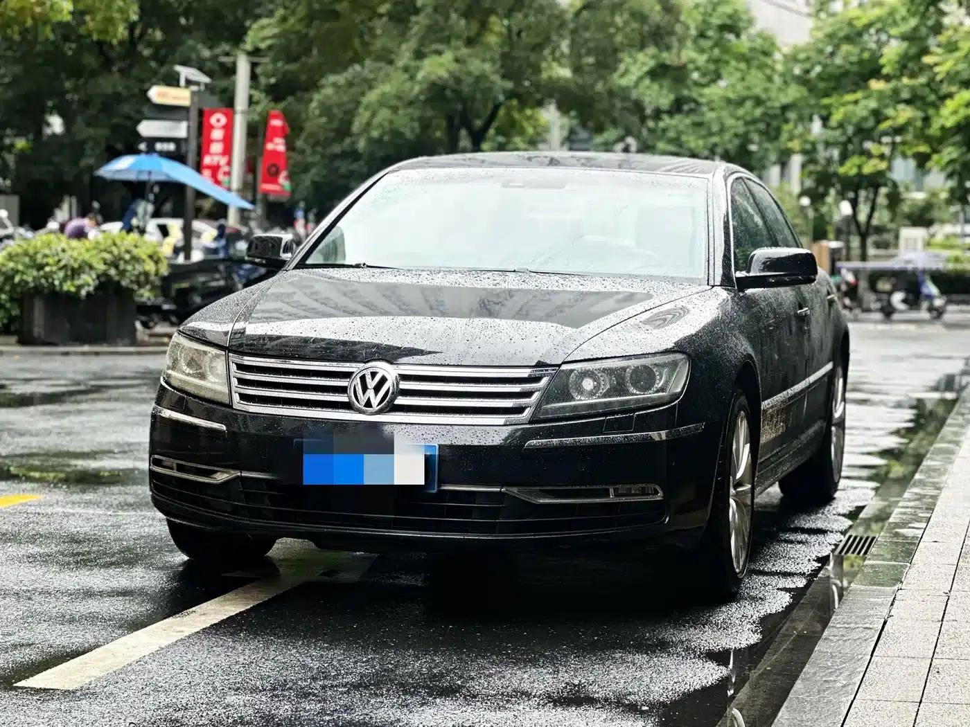 Phaeton 2012 4.2L Luxury Custom Edition — миниатюра 1