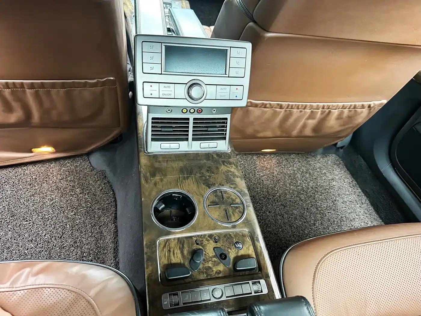 Phaeton 2012 4.2L Luxury Custom Edition — миниатюра 17