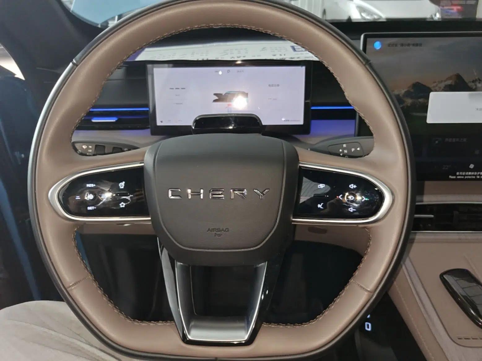 Chery Tiggo 8 PLUS C-DM 2025 1.5T 116 km Prestige Version 5 Seats — миниатюра 13