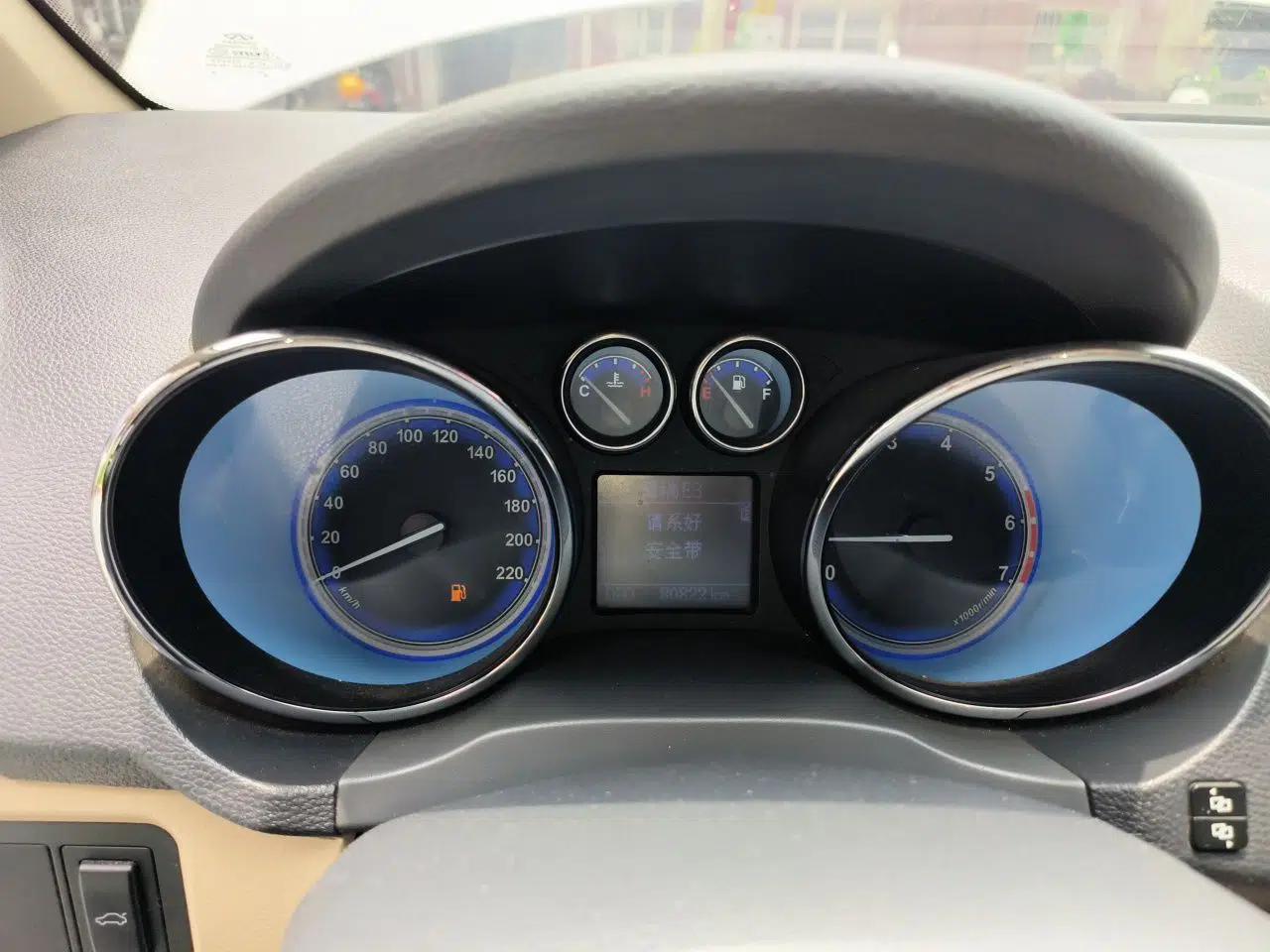 Chery E3 2013 1.5L Manual ZhiShang Model — миниатюра 11