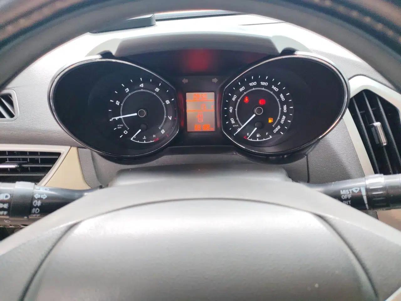 Chery Arrizo 7 2013 1.6L Manual Zhi Ling Edition — миниатюра 11