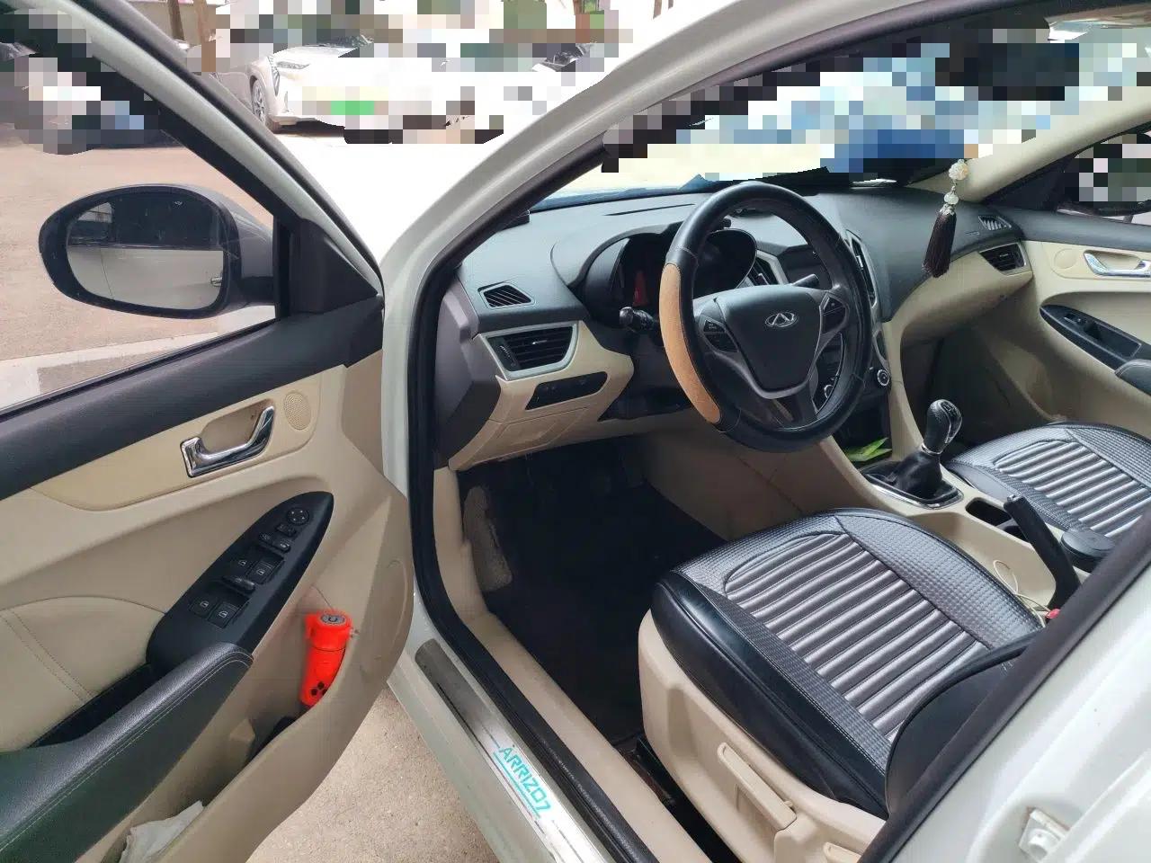 Chery Arrizo 7 2013 1.6L Manual Zhi Ling Edition — миниатюра 16