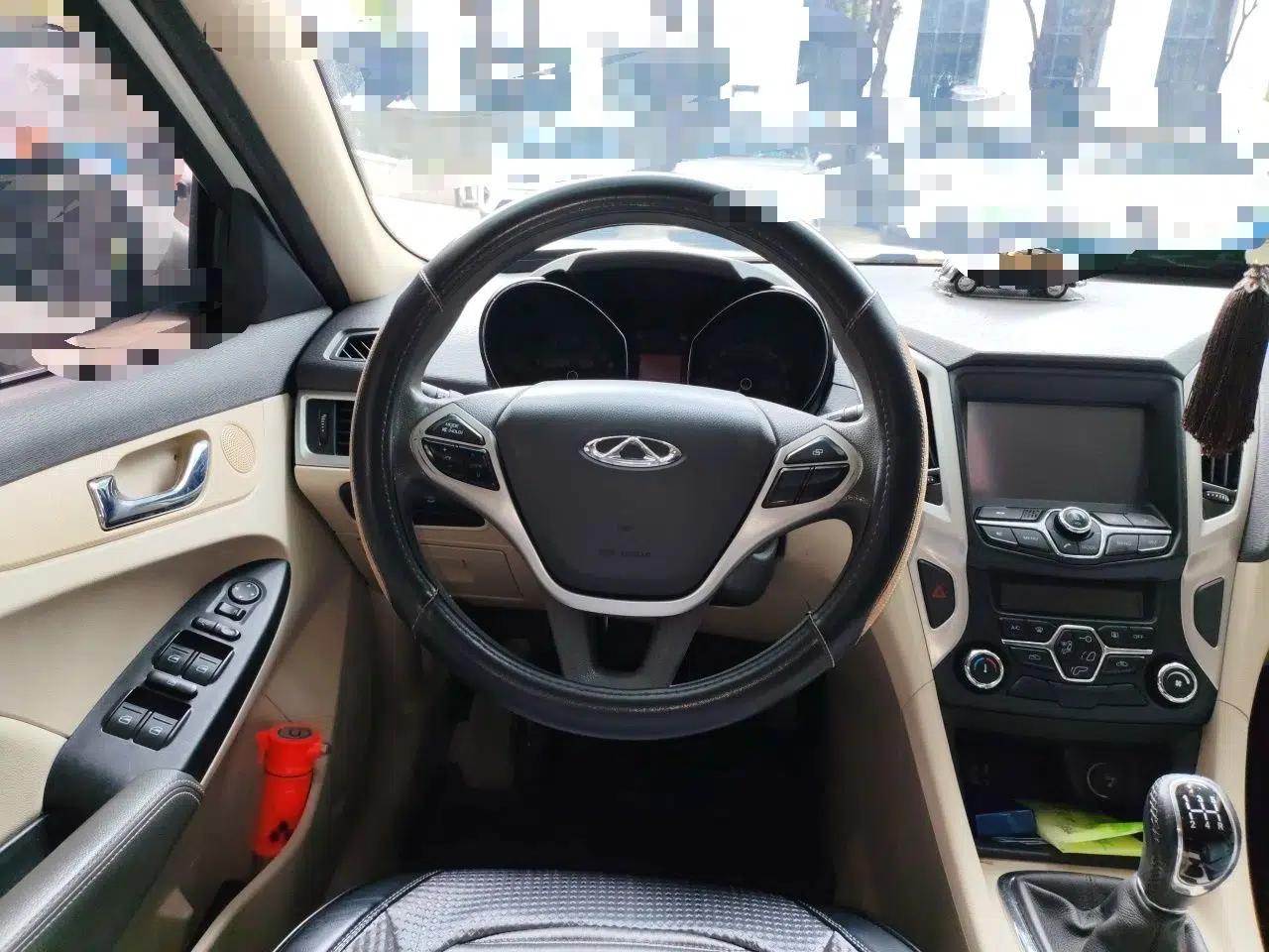 Chery Arrizo 7 2013 1.6L Manual Zhi Ling Edition — миниатюра 10