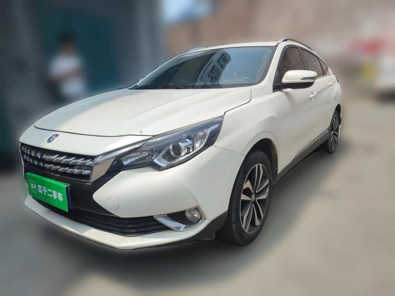 Venucia T90 2017 2.0L CVT Smart Edition — миниатюра 1