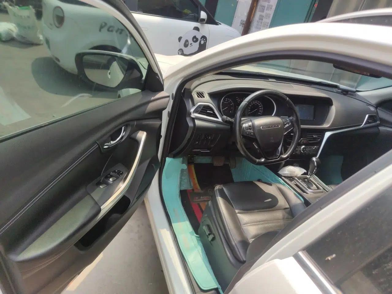 Venucia T90 2017 2.0L CVT Smart Edition — миниатюра 16