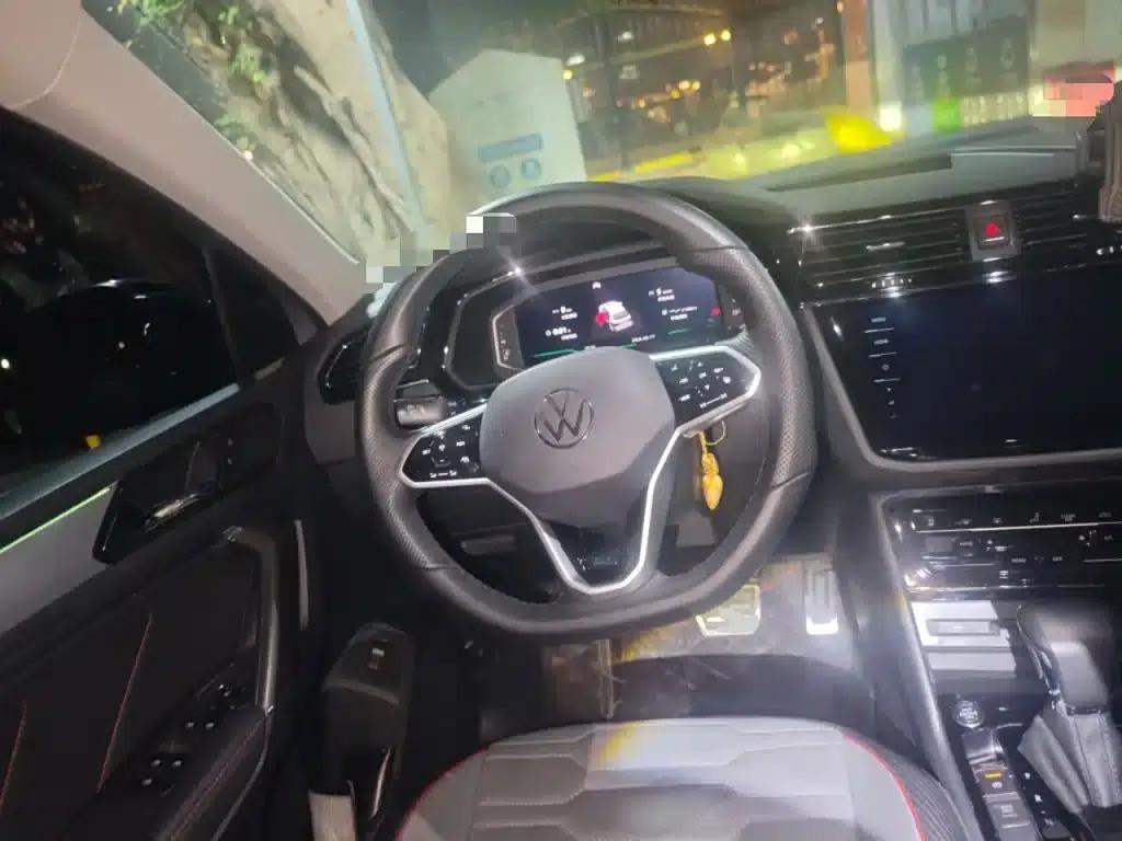 Tiguan X 2021 330TSI 2WD Premium Flagship Edition — миниатюра 3
