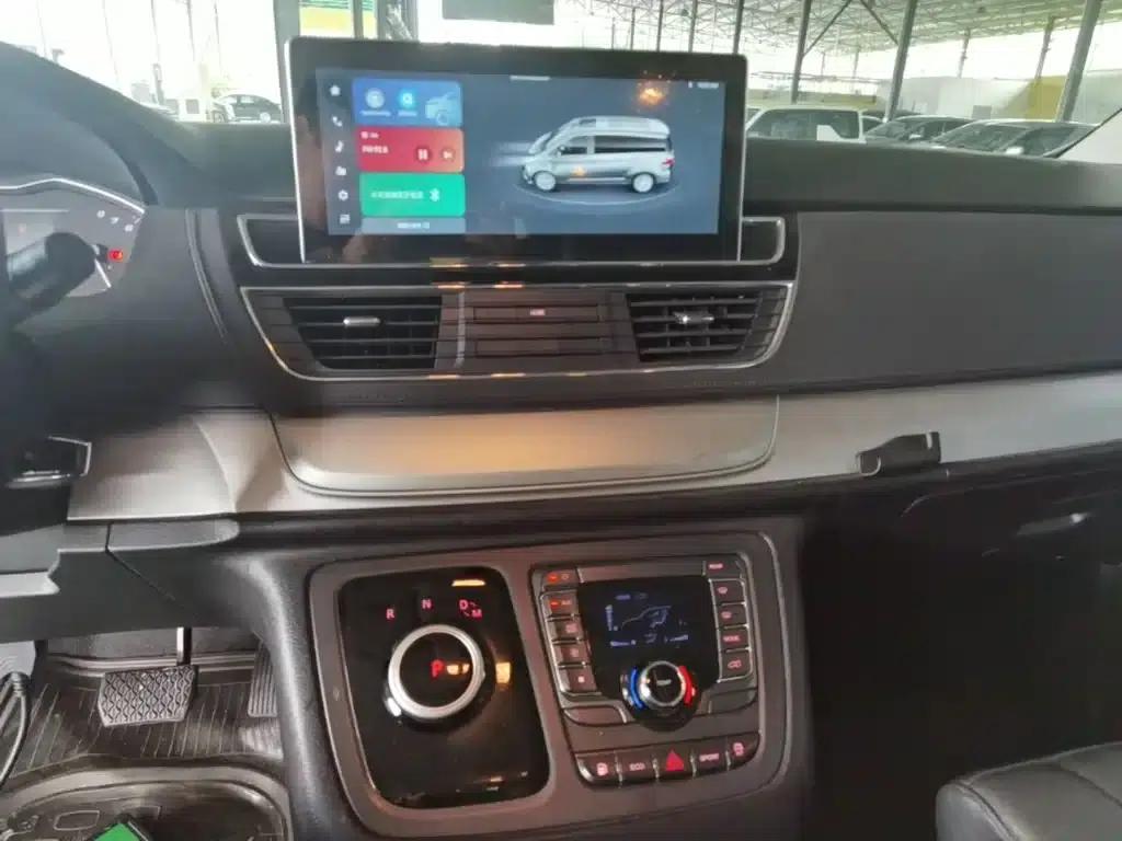 Maxus G20 2023 Facelift ES 2.0T Gasoline Automatic Value Edition — миниатюра 13