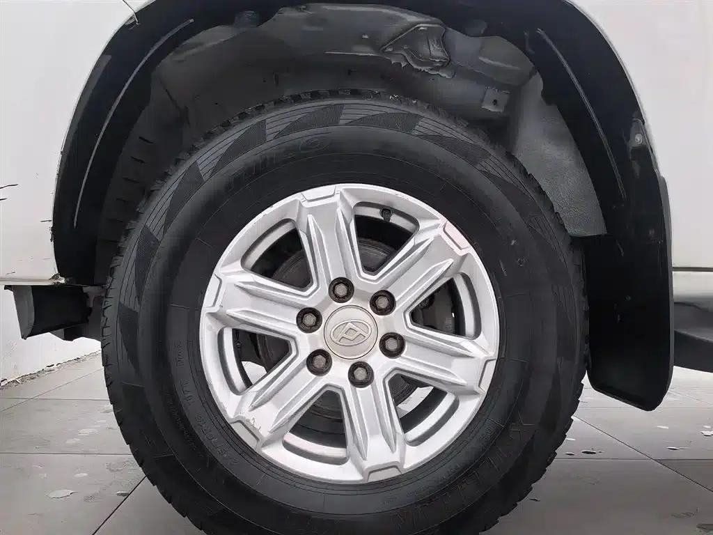 Maxus T60 2017 2.0T Gasoline Automatic Two-Wheel Drive High Chassis Elite Standard Box — миниатюра 17