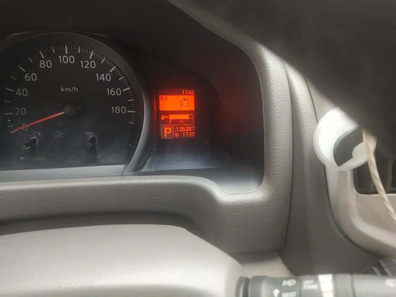 Nissan NV200 2018 1.6L CVT Luxury Model — миниатюра 12