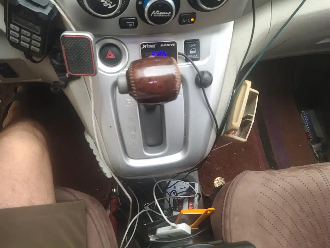 Nissan NV200 2018 1.6L CVT Luxury Model — миниатюра 14