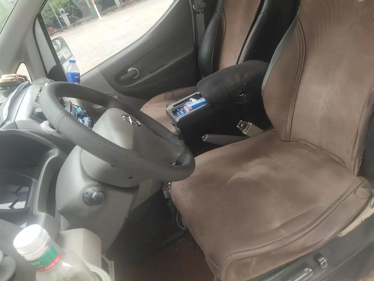Nissan NV200 2018 1.6L CVT Luxury Model — миниатюра 15