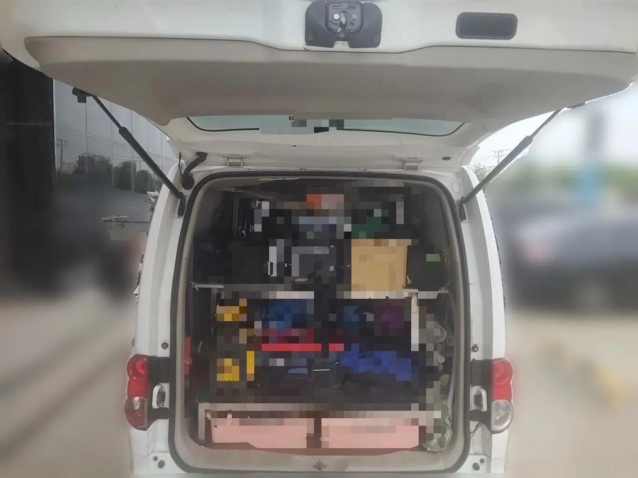 Nissan NV200 2018 1.6L CVT Luxury Model — миниатюра 19
