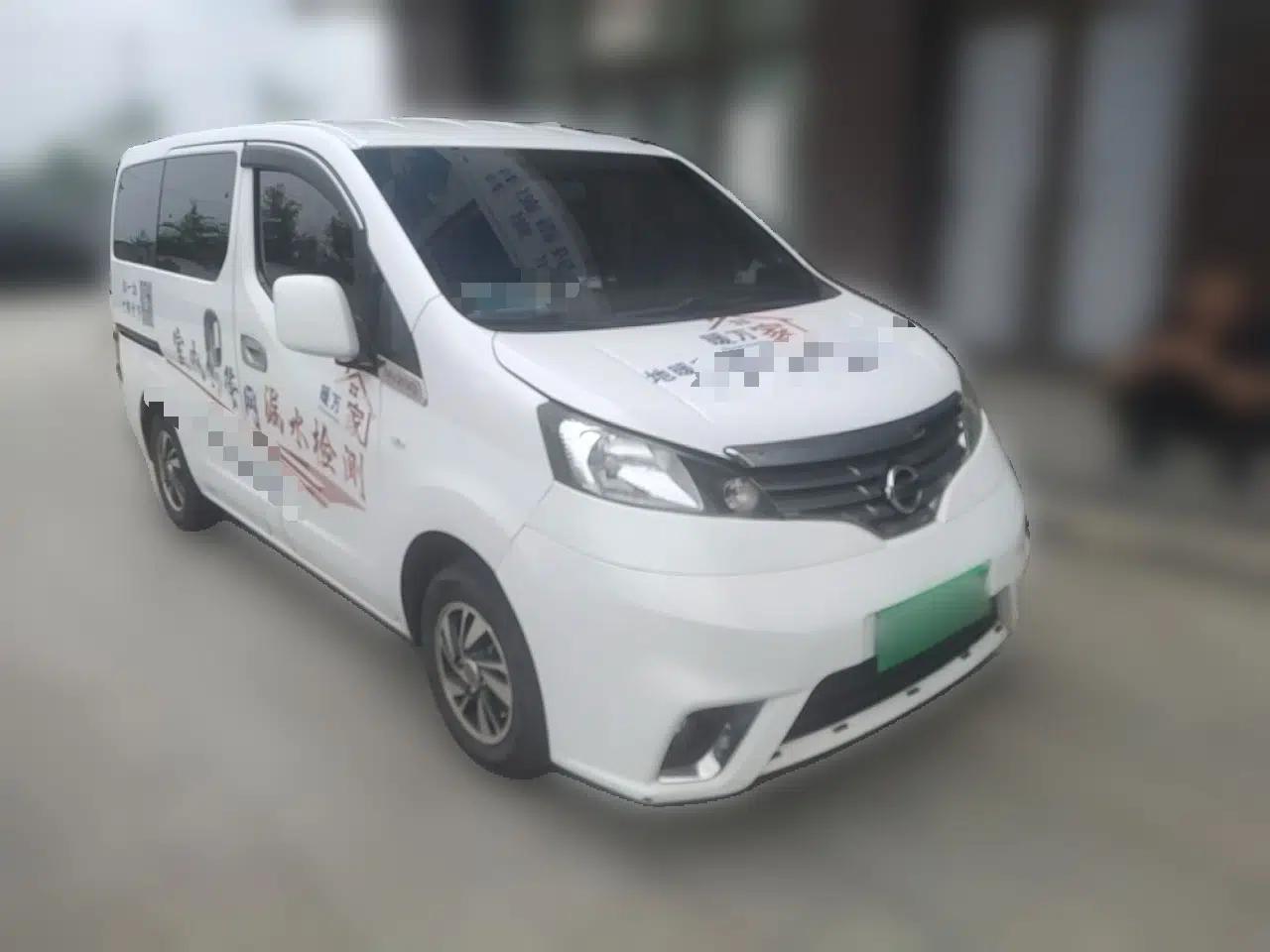 Nissan NV200 2018 1.6L CVT Luxury Model — миниатюра 3