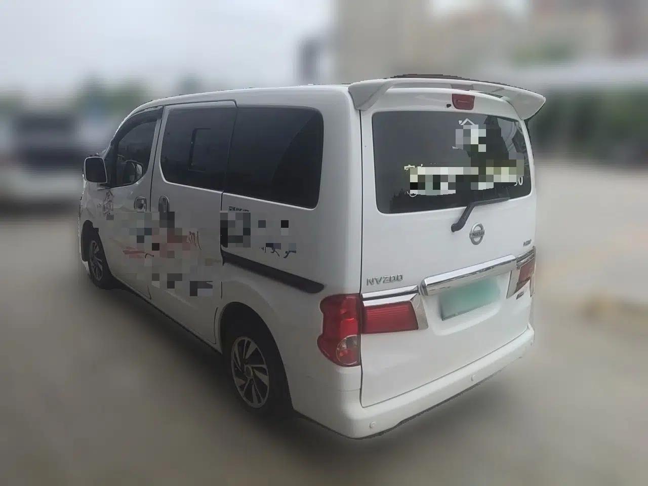 Nissan NV200 2018 1.6L CVT Luxury Model — миниатюра 4