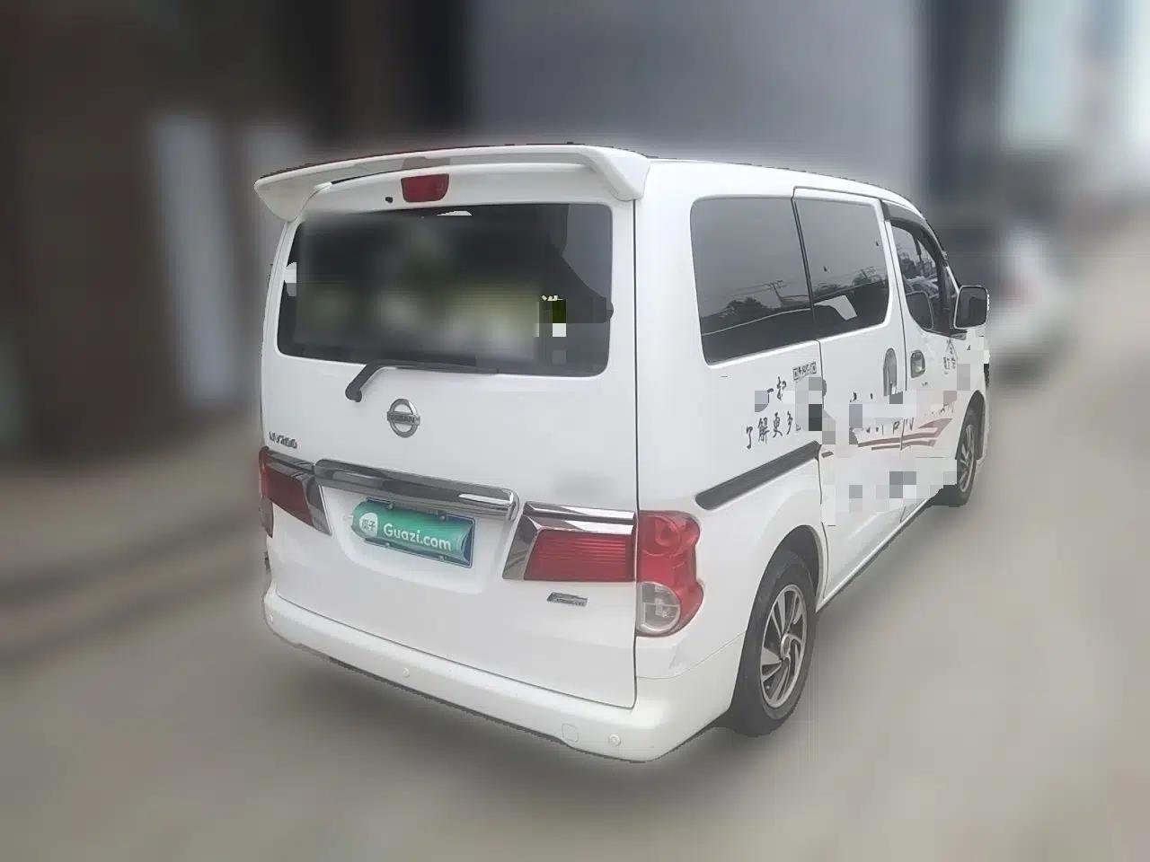 Nissan NV200 2018 1.6L CVT Luxury Model — миниатюра 6