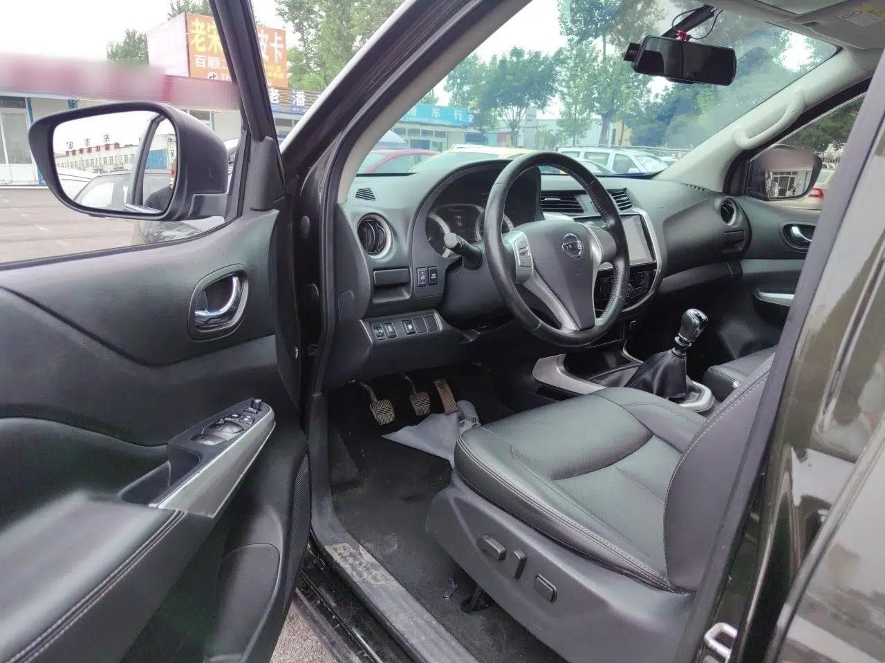 Nissan Navara 2021 2.5L Revised Version Manual Transmission Two-Wheel Drive Flagship QR25 — миниатюра 16