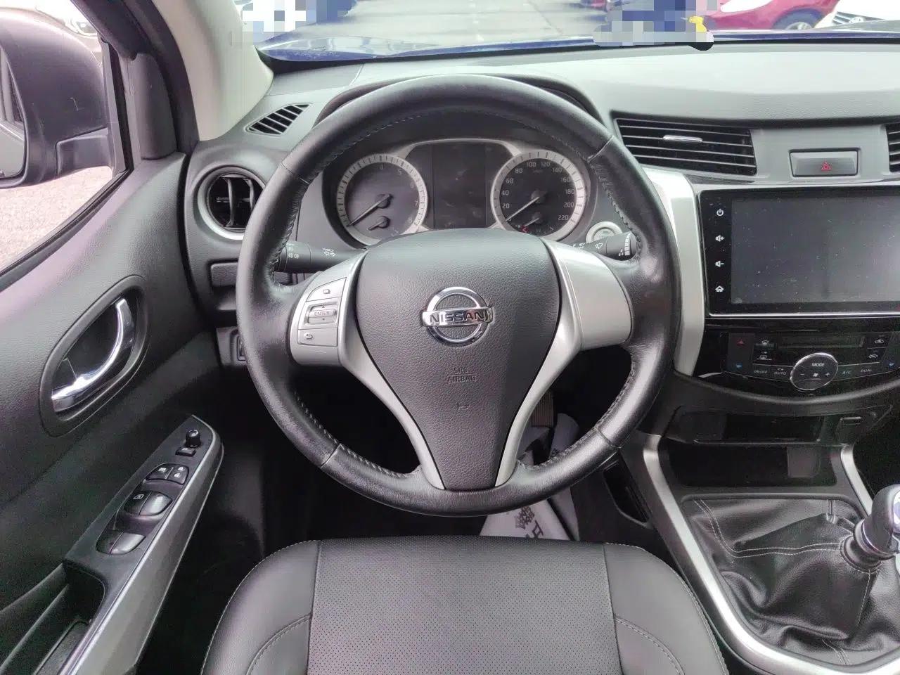 Nissan Navara 2021 2.5L Revised Version Manual Transmission Two-Wheel Drive Flagship QR25 — миниатюра 10