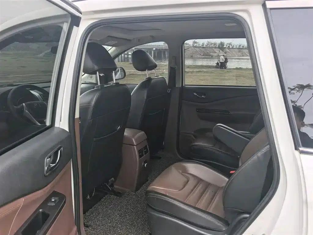 Fengxing SX6 2016 1.6L Manual Elite — миниатюра 7
