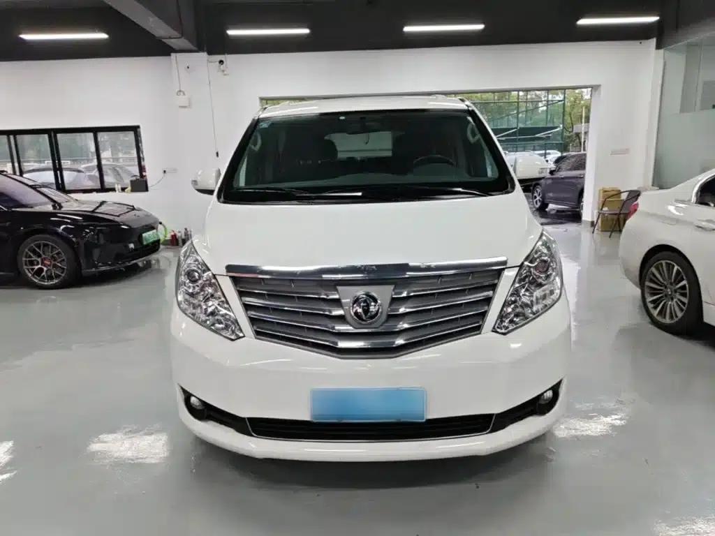 Lingzhi PLUS 2021 2.0L Manual Deluxe 7-Seater — миниатюра 3