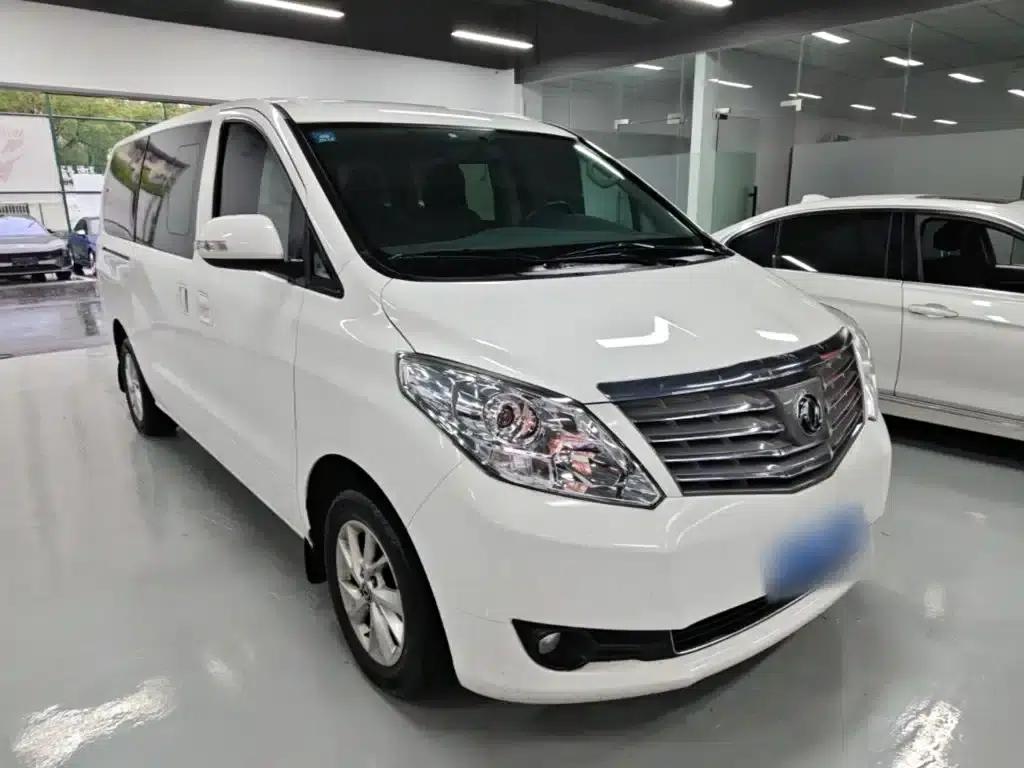 Lingzhi PLUS 2021 2.0L Manual Deluxe 7-Seater — миниатюра 4