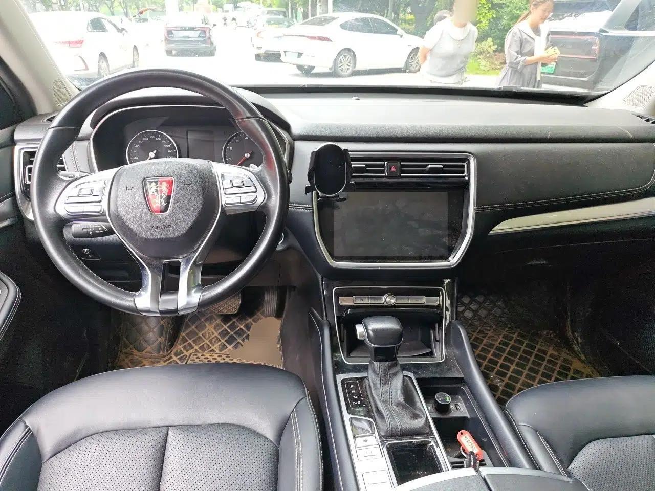 Roewe RX8 2019 30T Two-Wheel Drive Supreme Flagship Edition — миниатюра 9