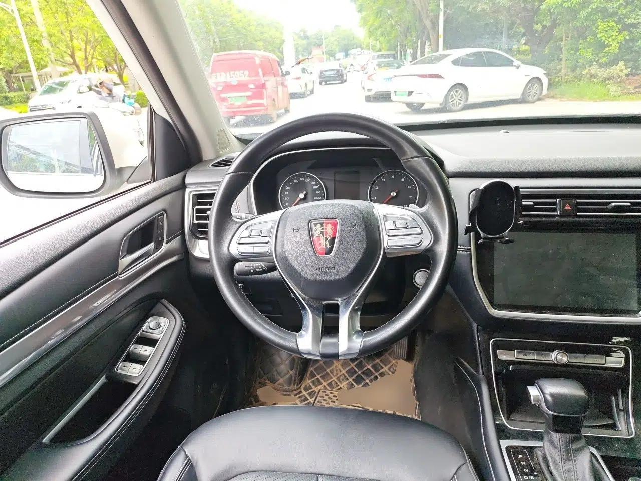 Roewe RX8 2019 30T Two-Wheel Drive Supreme Flagship Edition — миниатюра 10