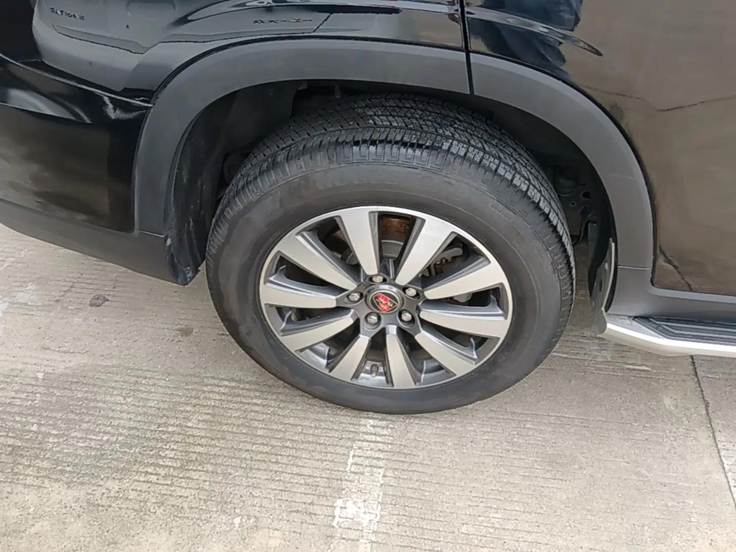 Roewe RX8 2019 30T Smart Connectivity Two-Wheel Drive Supreme Flagship Edition — миниатюра 11