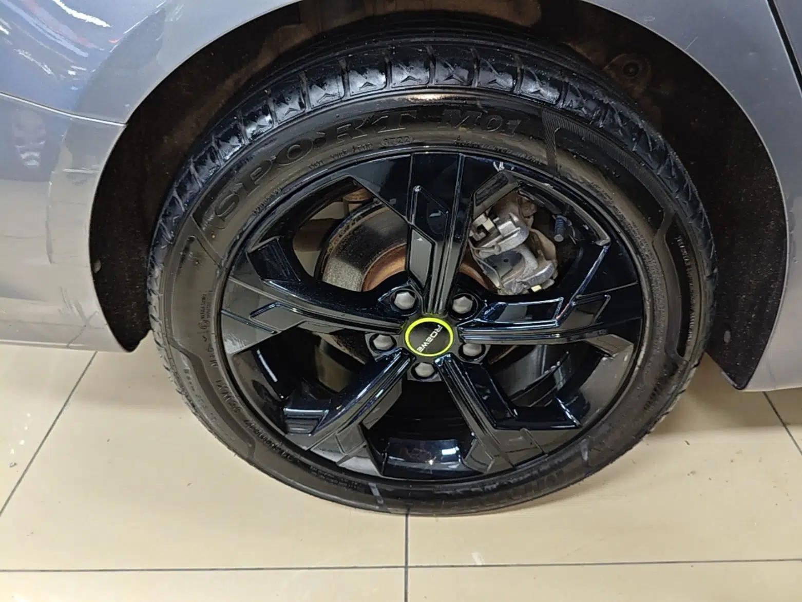 Roewe i6 MAX New Energy 2020 1.5T PHEV Sporty Cool Edition — миниатюра 11