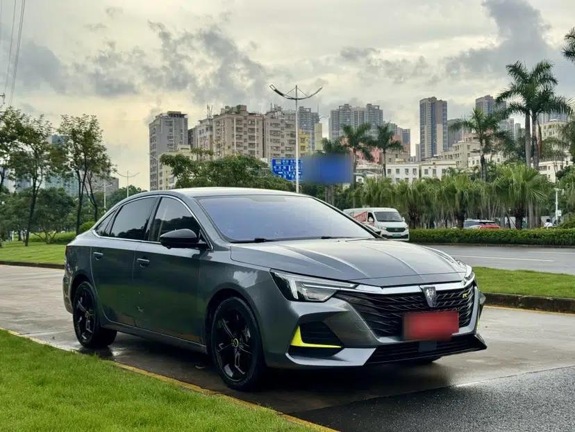 Roewe i6 MAX New Energy 2020 1.5T PHEV Sporty Cool Edition — миниатюра 16
