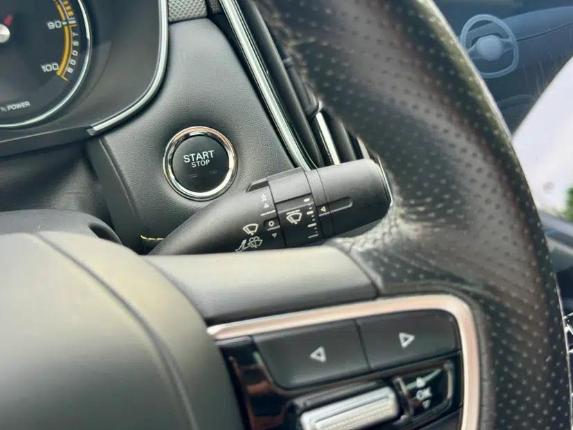 Roewe i6 MAX New Energy 2020 1.5T PHEV Sporty Cool Edition — миниатюра 33