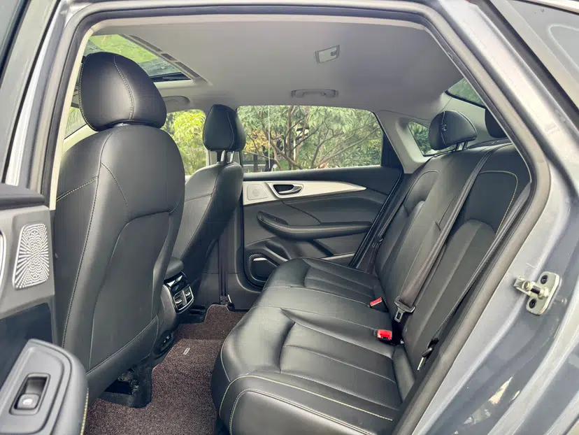Roewe i6 MAX New Energy 2020 1.5T PHEV Sporty Cool Edition — миниатюра 36