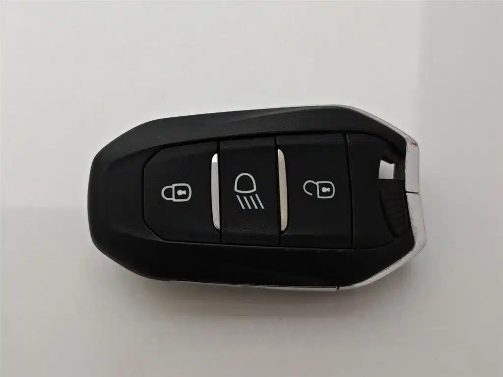 DS 7 2020 35THP Passy Edition — миниатюра 19