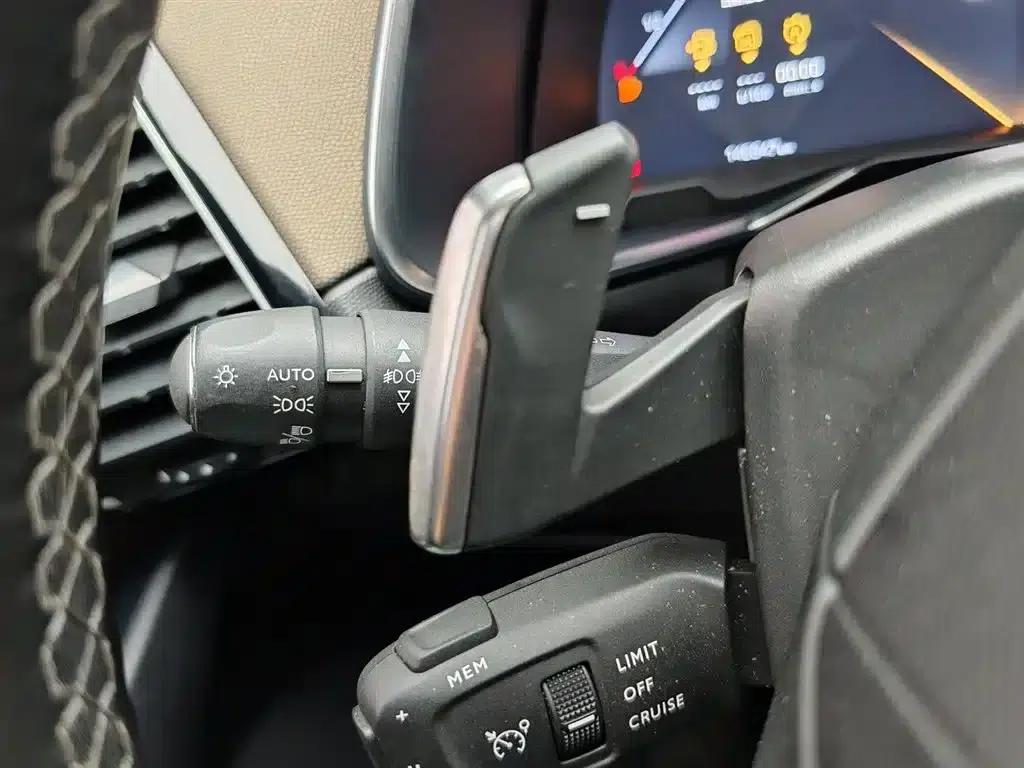 DS 7 2020 35THP Passy Edition — миниатюра 21