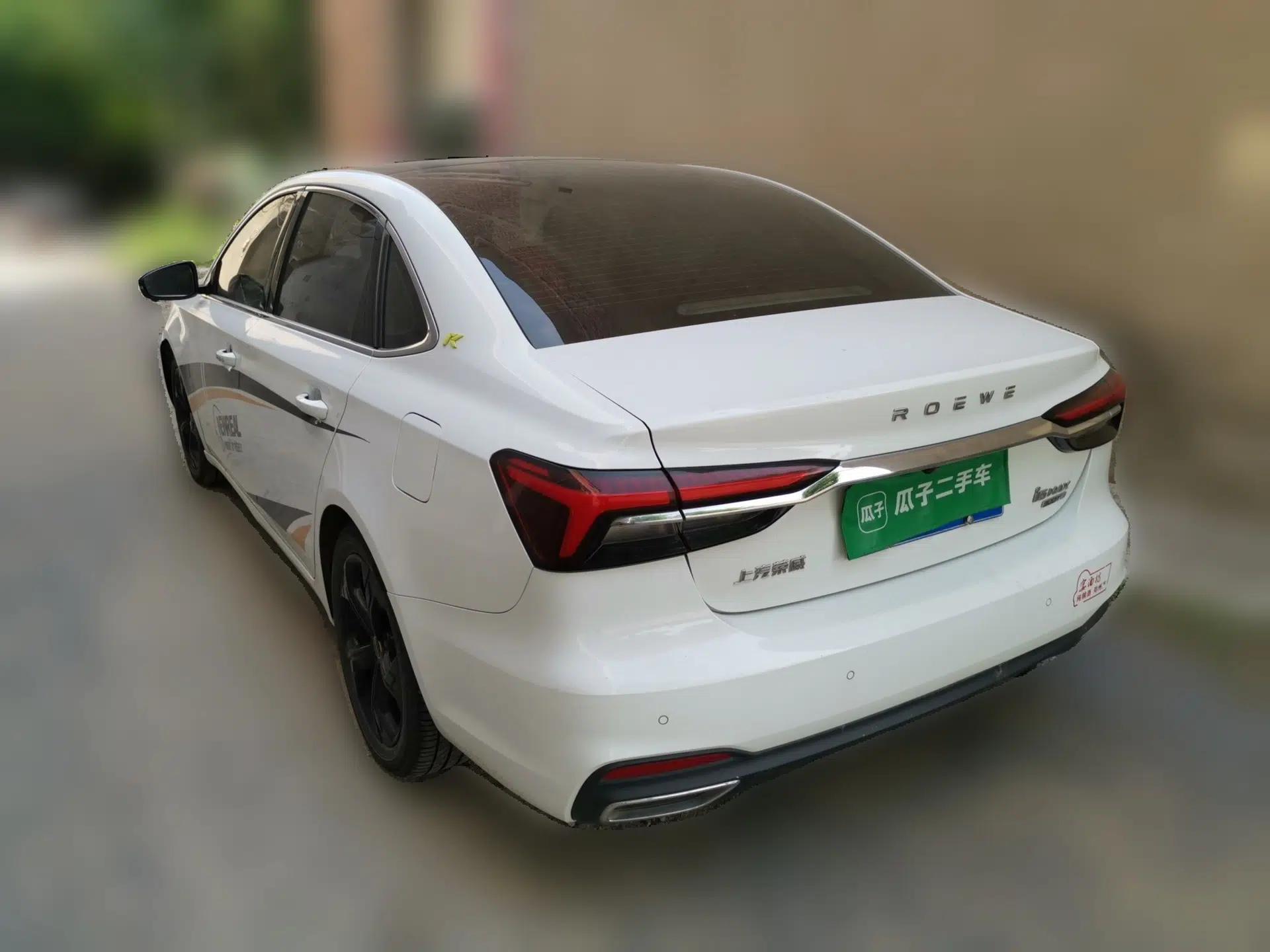 Roewe i6 MAX 2020 300TGI Automatic Cool & Stylish Skyroof Edition — миниатюра 4