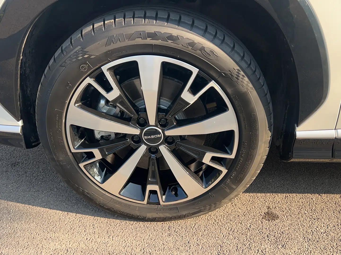 Roewe D5X DMH 2024 135 Flagship Edition — миниатюра 15