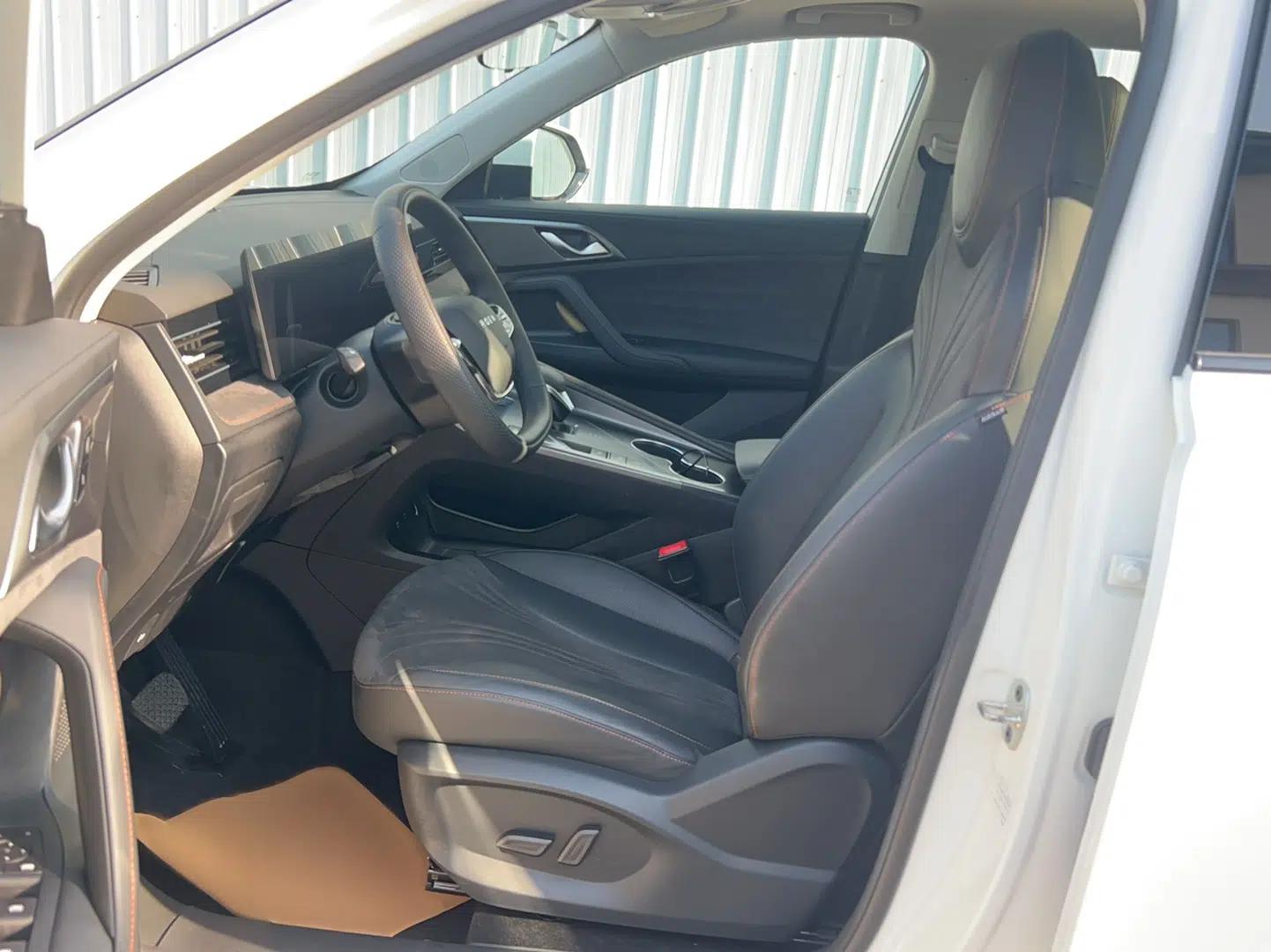 Roewe D5X DMH 2024 135 Flagship Edition — миниатюра 23