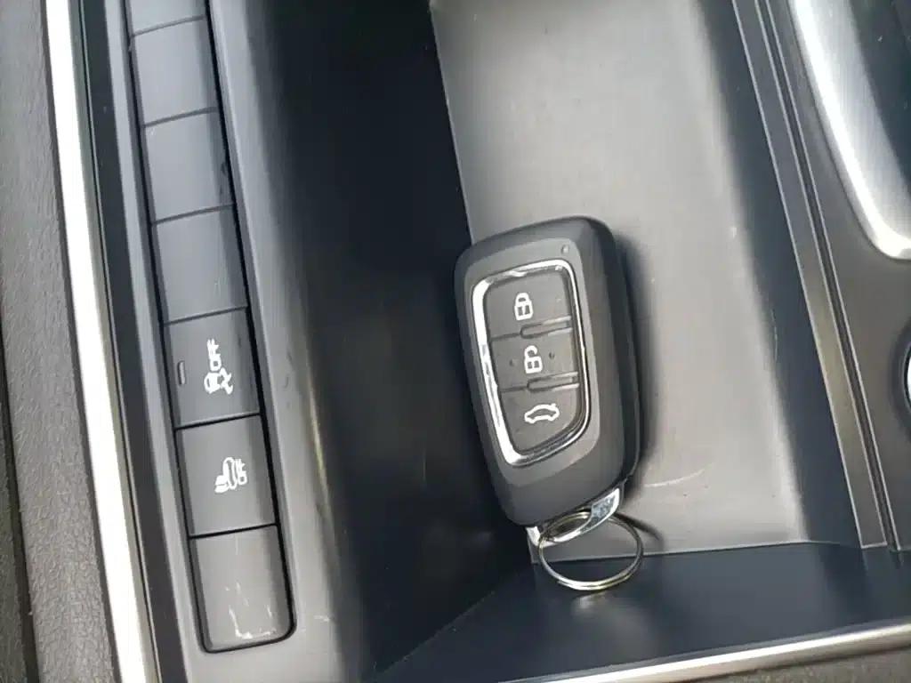 Dongfeng Fengshen E70 2023 Model 400H Battery Swapping Rental Edition — миниатюра 9