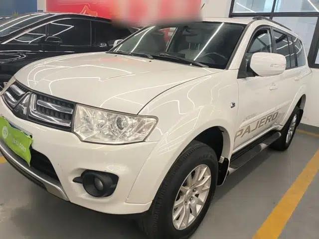 Mitsubishi Pajero Sport 2013 3.0L Automatic Two-Wheel Drive Luxury Edition