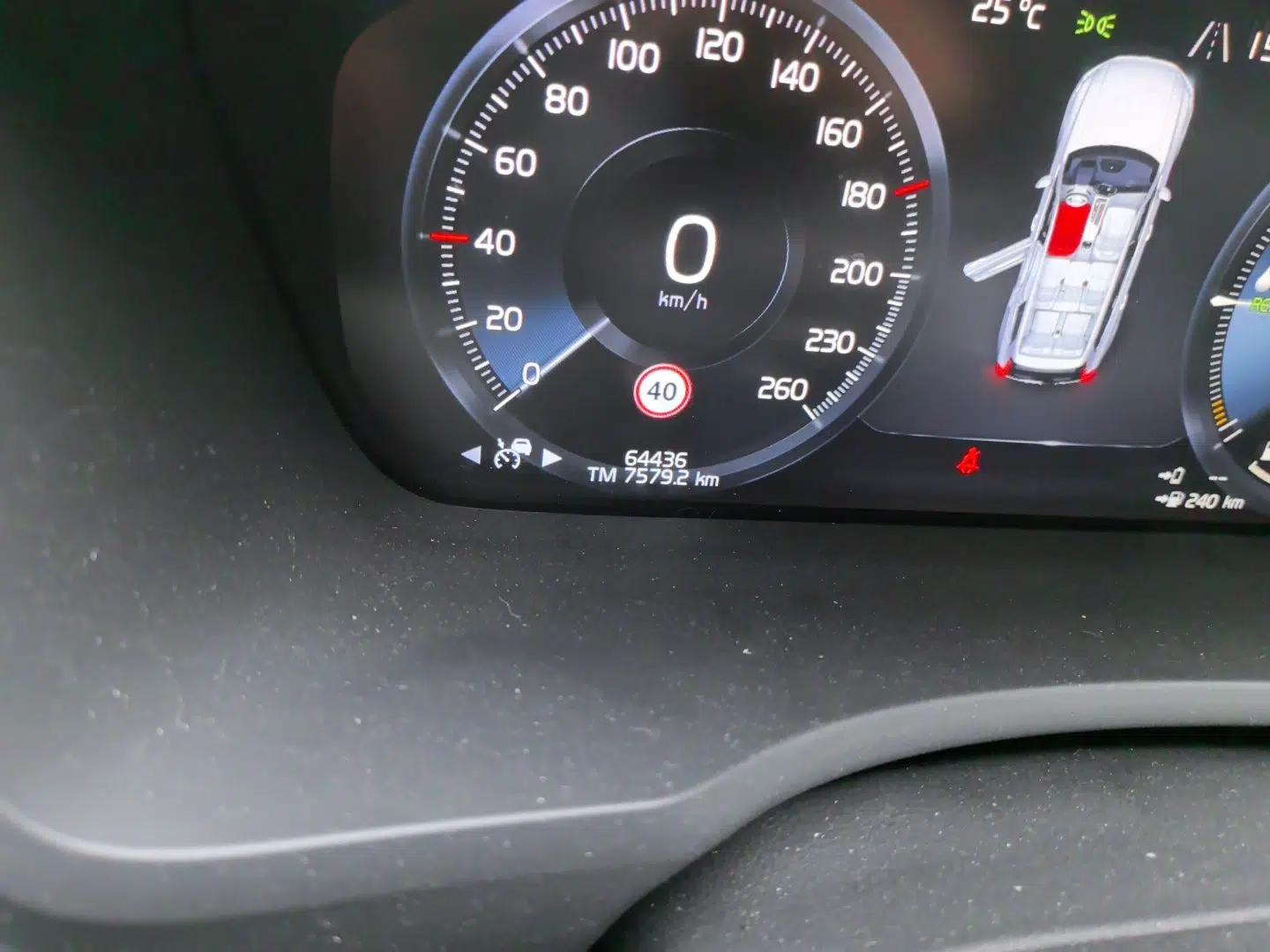 Volvo XC90 New Energy 2020 Facelift E-Drive Hybrid T8 Luxury Prestige 7-Seater — миниатюра 12
