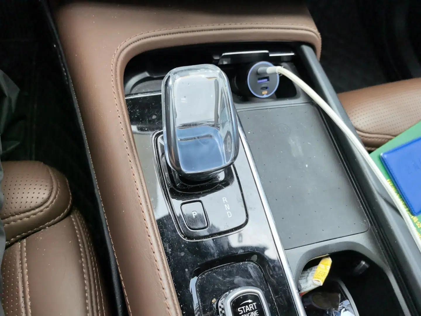 Volvo XC90 New Energy 2020 Facelift E-Drive Hybrid T8 Luxury Prestige 7-Seater — миниатюра 14