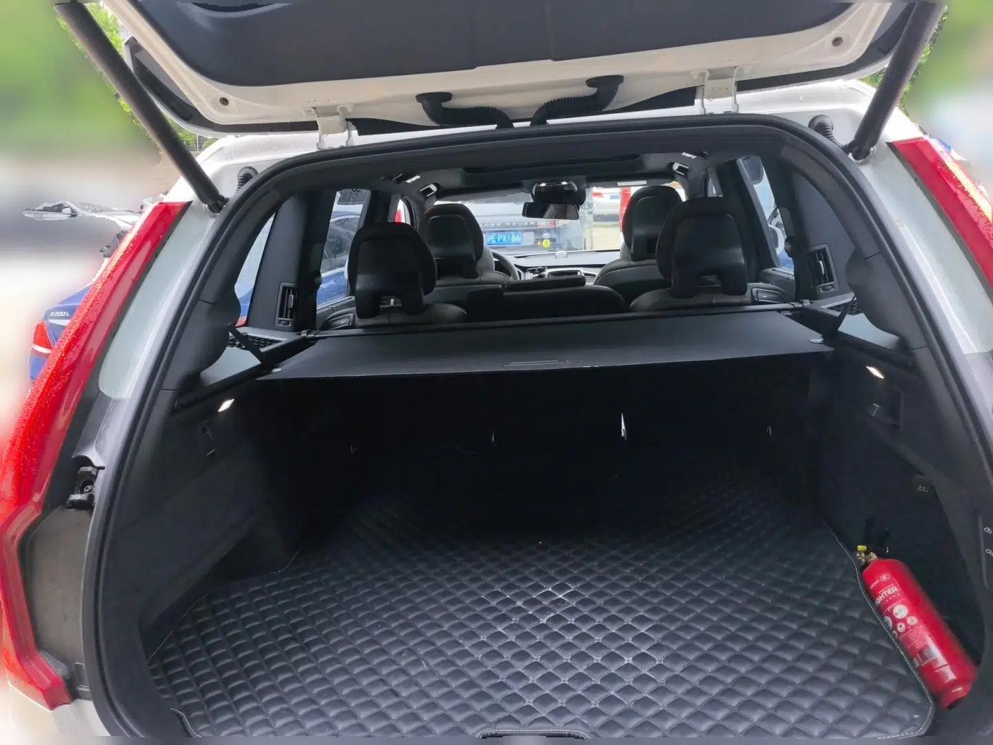 Volvo XC90 New Energy 2020 Facelift E-Drive Hybrid T8 Luxury Prestige 7-Seater — миниатюра 19