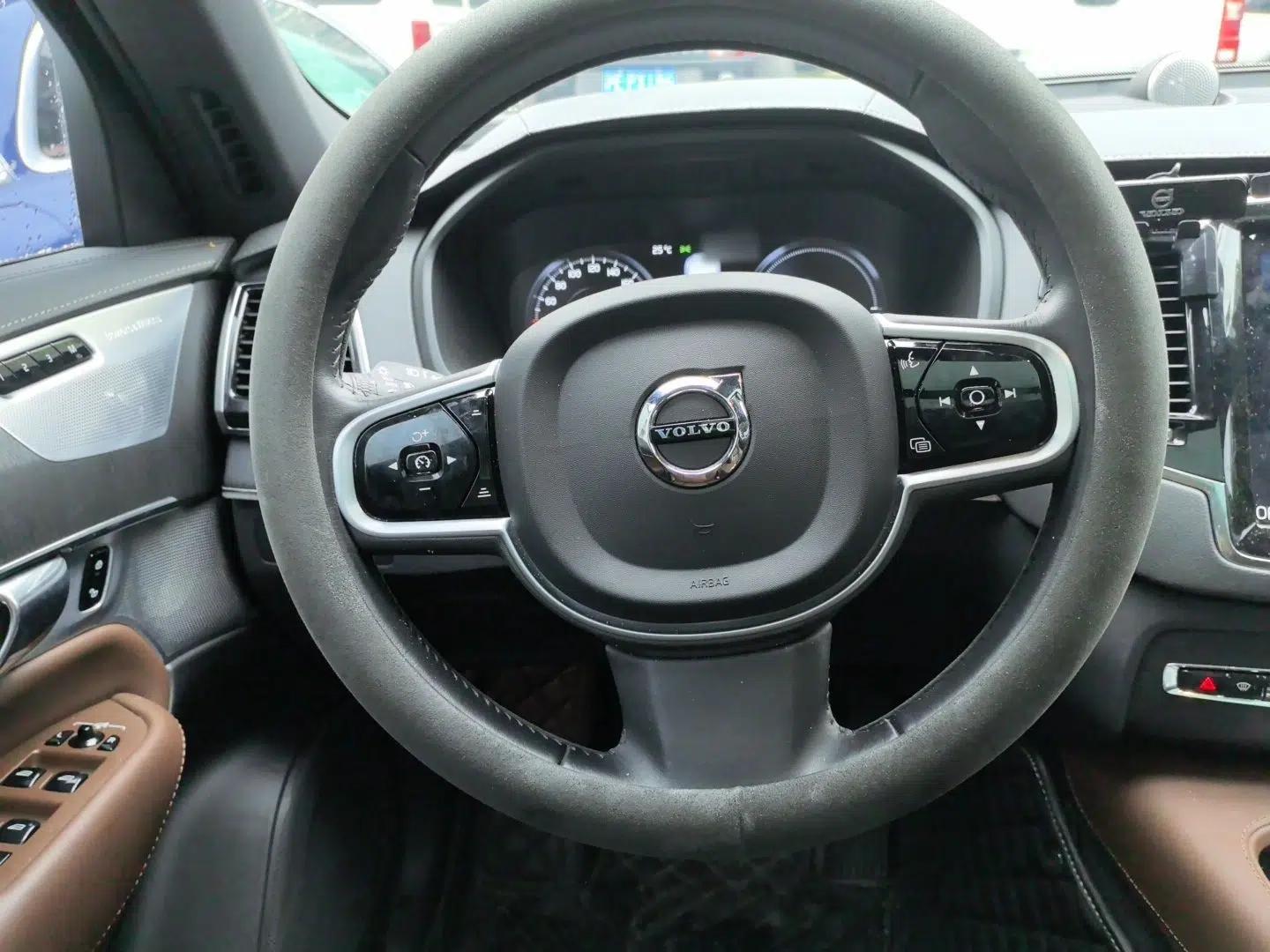 Volvo XC90 New Energy 2020 Facelift E-Drive Hybrid T8 Luxury Prestige 7-Seater — миниатюра 10
