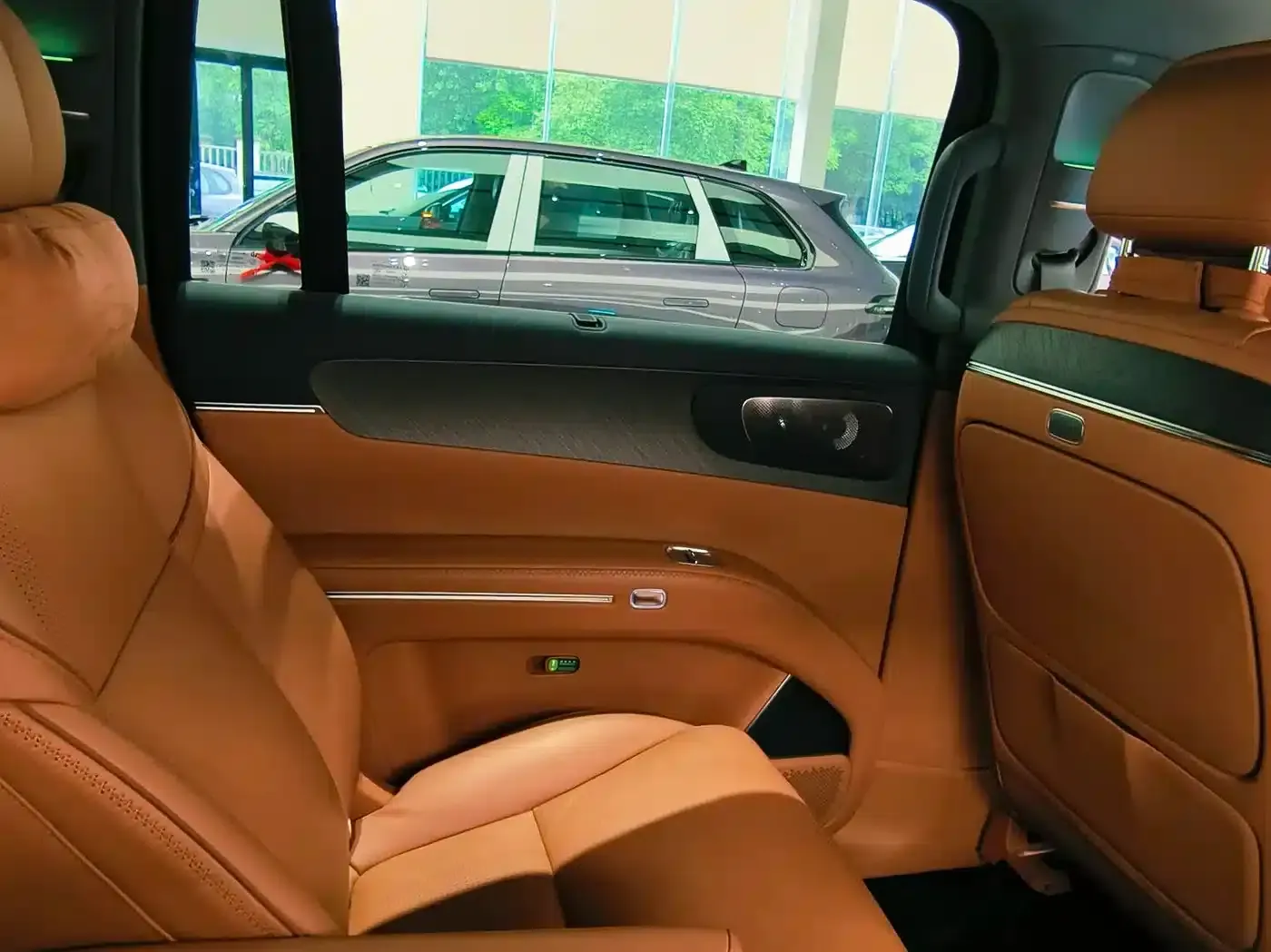 Leapmotor D19 2026 Pure Electric 720 Smart Edition (Six Seats) — миниатюра 28