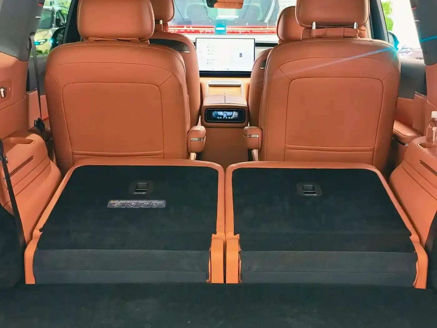 Leapmotor D19 2026 Pure Electric 720 Smart Edition (Six Seats) — миниатюра 35